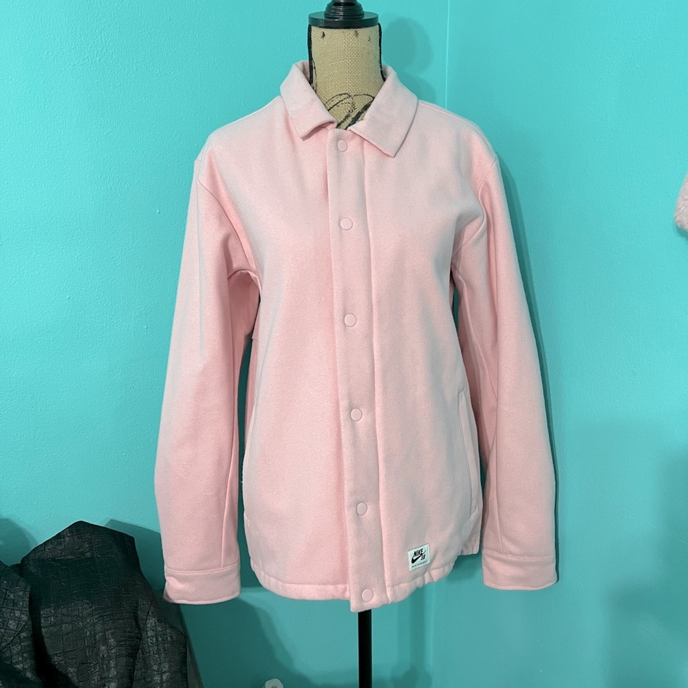 #86 EUC Nike SB Button Down Zipper Pink Coat with Quarter Snacks on Back of Coat